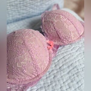 VICTORIA’S SECRET - Dream Angel Push Up Bra